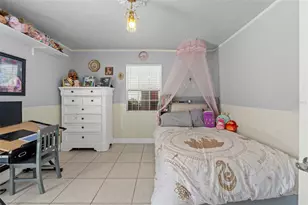 7300 11th Ave N, Saint Petersburg, FL 33710 - Photo 17
