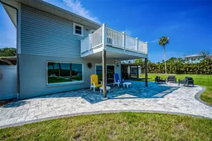 1620 Seabreeze Dr, Tarpon Springs, FL 34689 - Photo 71