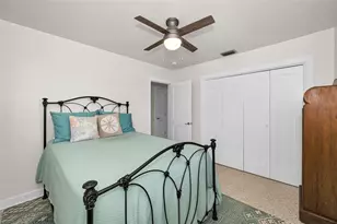 1620 Seabreeze Dr, Tarpon Springs, FL 34689 - Photo 49