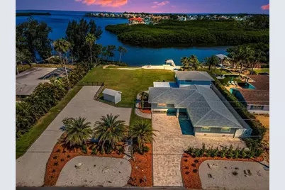 1620 Sea Breeze Drive, Tarpon Springs, FL 34689 - Photo 1