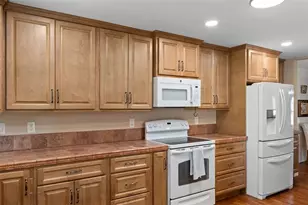 12380 Trout Cir, Spring Hill, FL 34609 - Photo 19