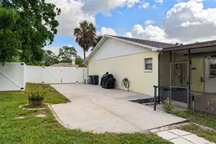 12380 Trout Cir, Spring Hill, FL 34609 - Photo 43