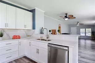 12331 Parkwood St, Hudson, FL 34669 - Photo 5