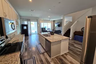 863 W Bayshore Dr, Tarpon Springs, FL 34689 - Photo 7