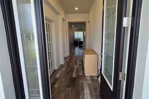 863 W Bayshore Dr, Tarpon Springs, FL 34689 - Photo 3