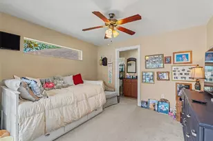 8910 Jericho Rd, Weeki Wachee, FL 34613 - Photo 9