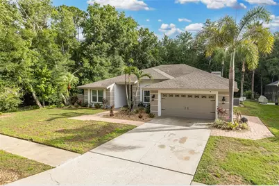 321 Waterford Circle E, Tarpon Springs, FL 34688 - Photo 1
