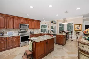 321 Waterford Cir E, Tarpon Springs, FL 34688 - Photo 25