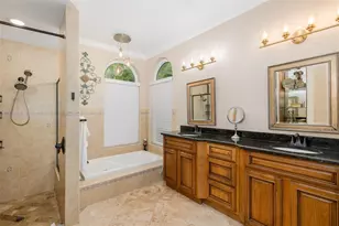 321 Waterford Cir E, Tarpon Springs, FL 34688 - Photo 21