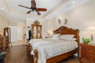 321 Waterford Cir E, Tarpon Springs, FL 34688 - Photo 17