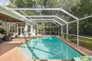 321 Waterford Cir E, Tarpon Springs, FL 34688 - Photo 45