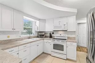 2440 Arcadia Rd, Holiday, FL 34690 - Photo 7