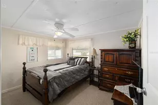 1027 Vermont Ave, Lady Lake, FL 32159 - Photo 13