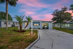 1027 Vermont Ave, Lady Lake, FL 32159 - Photo 1