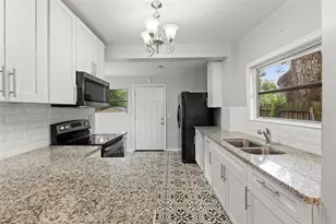 5518 11th St, Zephyrhills, FL 33542 - Photo 17