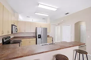34507 Smart Dr, Zephyrhills, FL 33541 - Photo 9