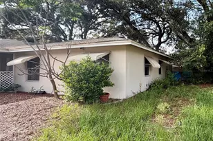7179 Spring Hill Dr, Spring Hill, FL 34606 - Photo 9