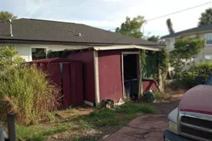 1123 29th St S, Saint Petersburg, FL 33712 - Photo 1