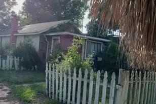 1123 29th St S, Saint Petersburg, FL 33712 - Photo 3