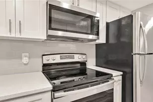 5900 22nd Ave N 5900 22nd Ave N Unit 1, Saint Petersburg, FL 33710 - Photo 5