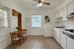 10450 Eastside Ave, Brooksville, FL 34601 - Photo 7