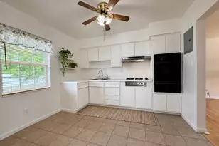 10450 Eastside Ave, Brooksville, FL 34601 - Photo 5