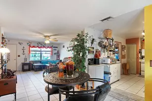 2005 Hudson Ct, Oldsmar, FL 34677 - Photo 15
