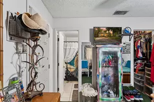 2005 Hudson Ct, Oldsmar, FL 34677 - Photo 19