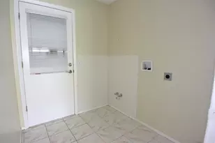 9027 Warwick Ln, New Port Richey, FL 34655 - Photo 31