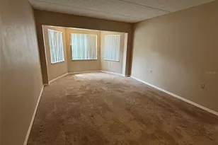 8621 Shadblow Ct, Port Richey, FL 34668 - Photo 9
