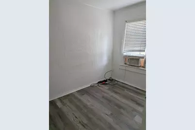 10018 N 14th Street, Tampa, FL 33612 - Photo 9