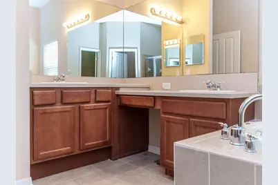 13733 Covey Run Place, Spring Hill, FL 34609 - Photo 11