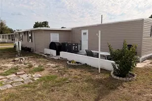 38533 Lansing Ave, Zephyrhills, FL 33542 - Photo 31