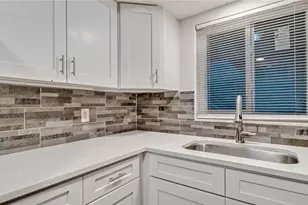 5900 22nd Ave N, Saint Petersburg, FL 33710 - Photo 5