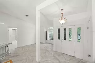8020 Moonlight Ln, New Port Richey, FL 34654 - Photo 3