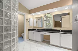 8020 Moonlight Ln, New Port Richey, FL 34654 - Photo 9