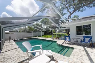 1350 Fairway Dr, Dunedin, FL 34698 - Photo 49
