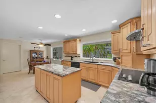 1350 Fairway Dr, Dunedin, FL 34698 - Photo 13
