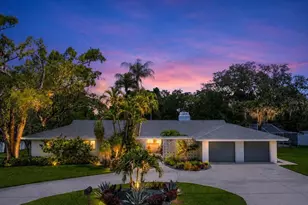 1350 Fairway Dr, Dunedin, FL 34698 - Photo 1