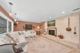 1350 Fairway Dr, Dunedin, FL 34698 - Photo 9
