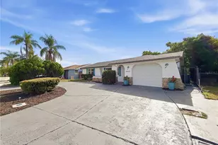 8846 Carmen Ln, Port Richey, FL 34668 - Photo 55