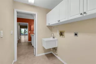 2189 Oak Forest Ln, Palm Harbor, FL 34683 - Photo 35