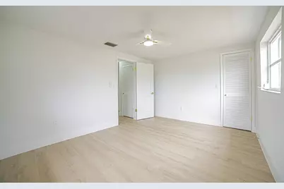 3720 Beacon Square Drive, Holiday, FL 34691 - Photo 17