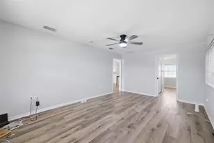10154 Spring Hill Dr, Spring Hill, FL 34608 - Photo 19