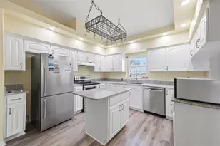10154 Spring Hill Dr, Spring Hill, FL 34608 - Photo 13