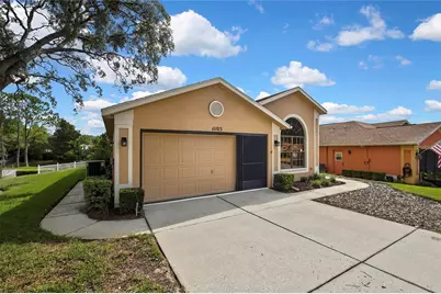 11103 Cherrywood Court, Spring Hill, FL 34609 - Photo 3