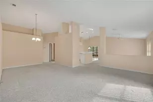11103 Cherrywood Ct, Spring Hill, FL 34609 - Photo 5