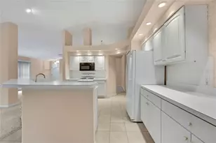 11103 Cherrywood Ct, Spring Hill, FL 34609 - Photo 15
