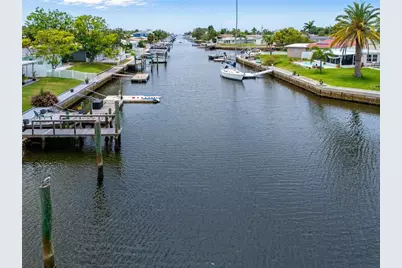 4865 Shell Stream Boulevard, New Port Richey, FL 34652 - Photo 5