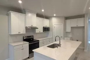 18740 Highland Dew St, Spring Hill, FL 34610 - Photo 3